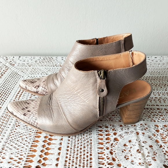 Karston Slingback Sandals Size 39 Leather Snake Print Zipper Two-tone Shoes - Picture 2 of 14